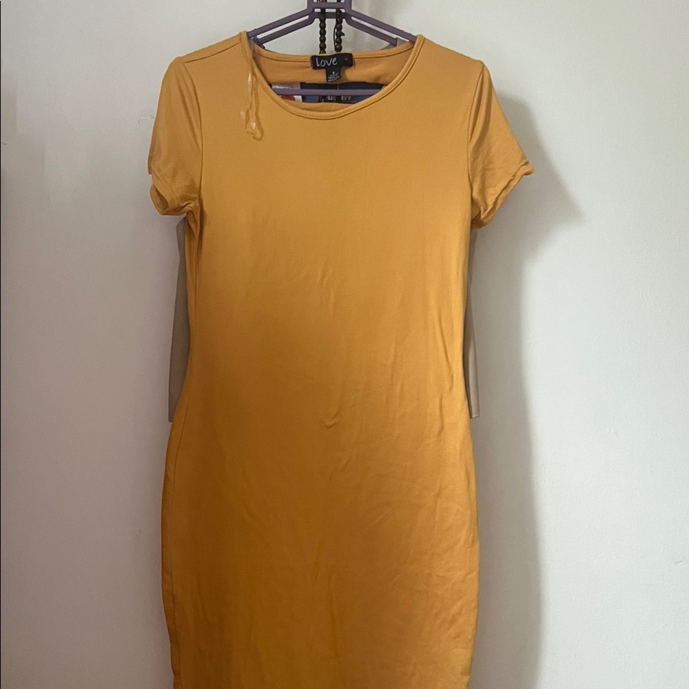 Love Mustard Short Sleeve dress